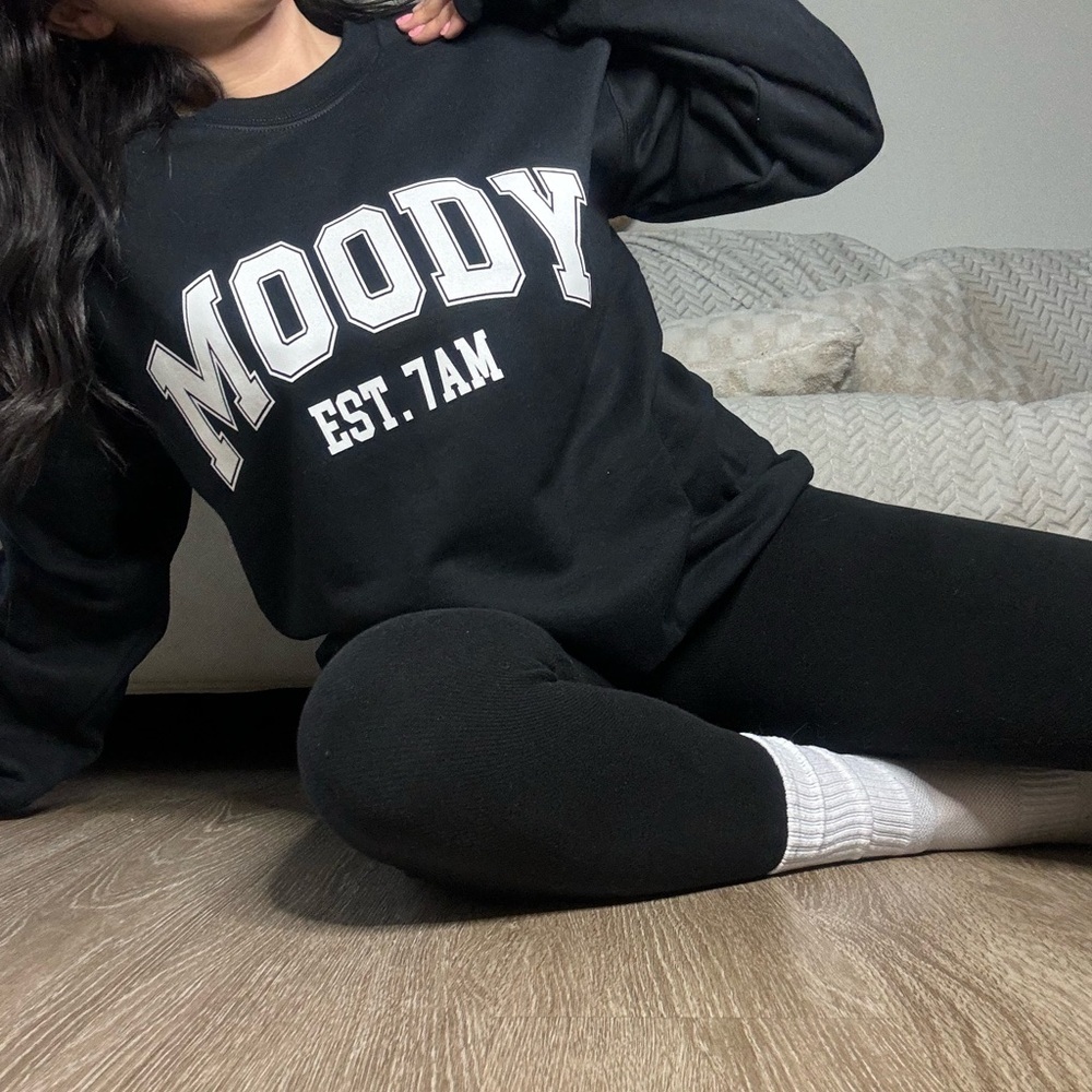 Black Crew Neck - Picture 3 of 3